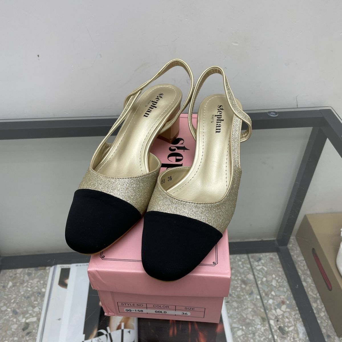 FN MIDI SHOE( BLACK AND GOLD)