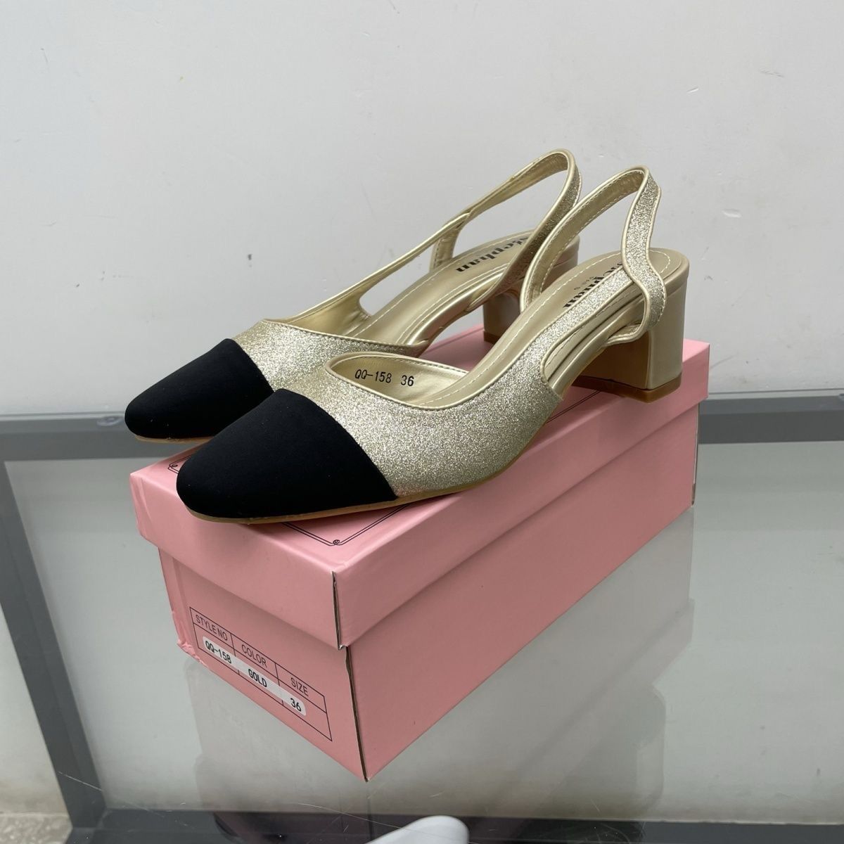 FN MIDI SHOE( BLACK AND GOLD)