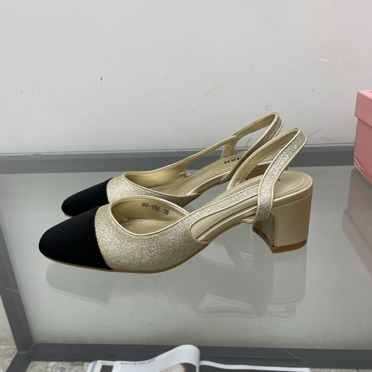 FN MIDI SHOE( BLACK AND GOLD)