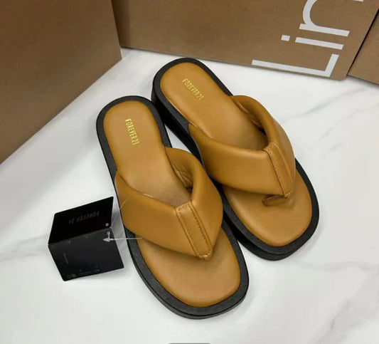 FOREVER 21 FLAT