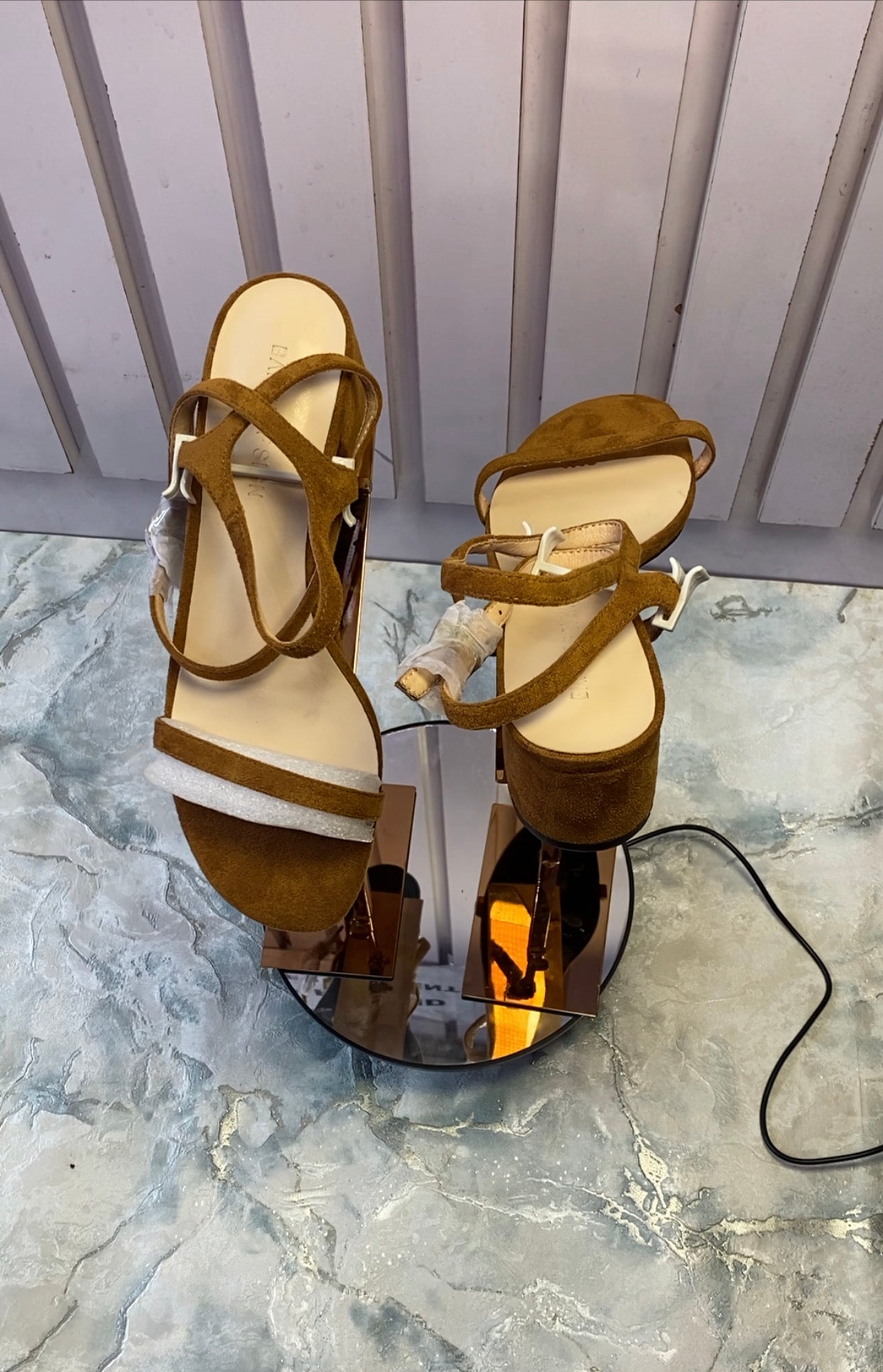 FN SANDALS (BROWN)